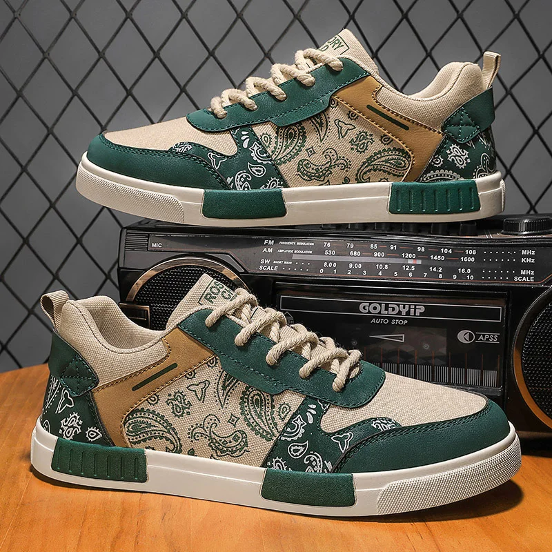 Hype Paisley Sneaker